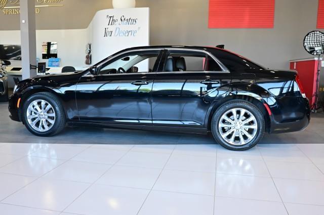 Chrysler 300  2023