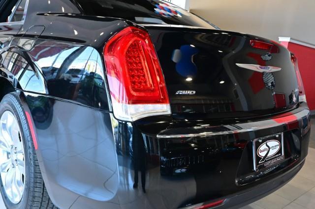 Chrysler 300  2023