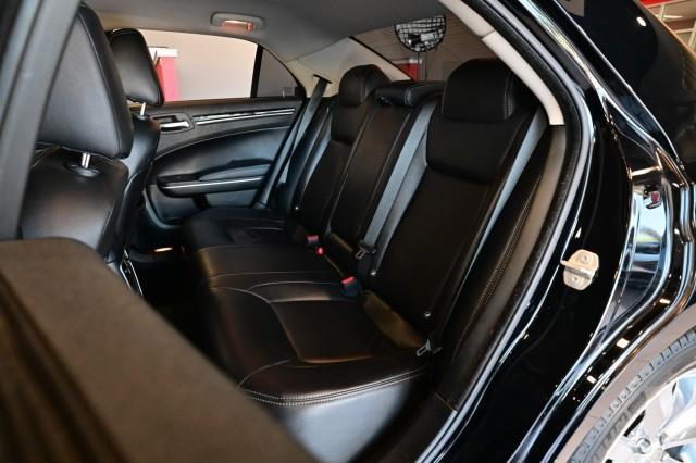 Chrysler 300  2023