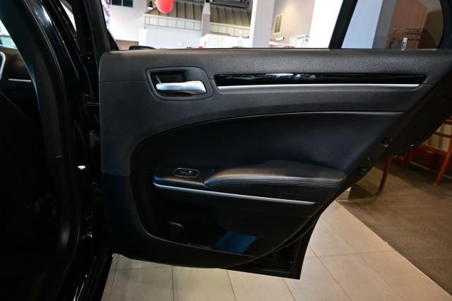 Chrysler 300  2023