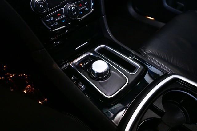 Chrysler 300  2023