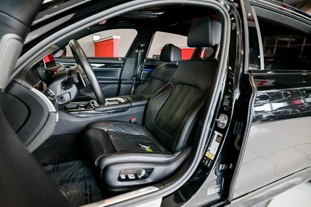 BMW 7-Series  2020