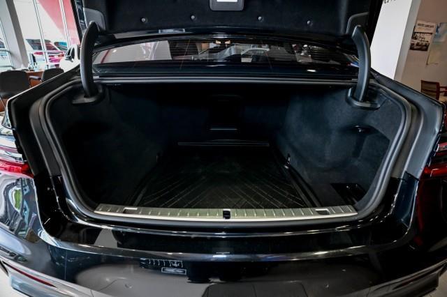 BMW 7-Series  2020