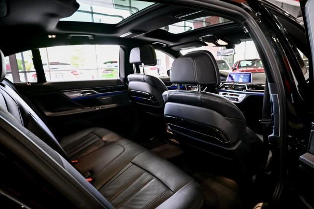 BMW 7-Series  2020