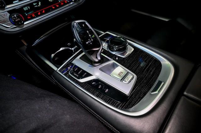 BMW 7-Series  2020