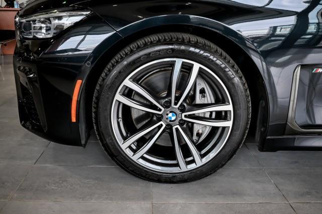 BMW 7-Series  2020