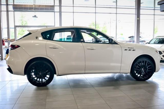 Maserati Levante  2022