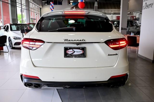 Maserati Levante  2022