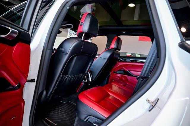 Porsche Cayenne  2018