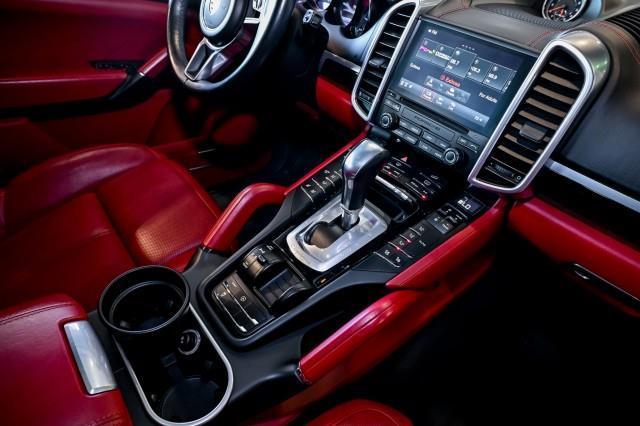 Porsche Cayenne  2018