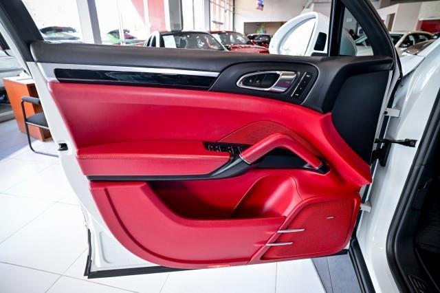 Porsche Cayenne  2018