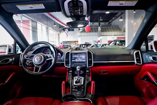 Porsche Cayenne  2018