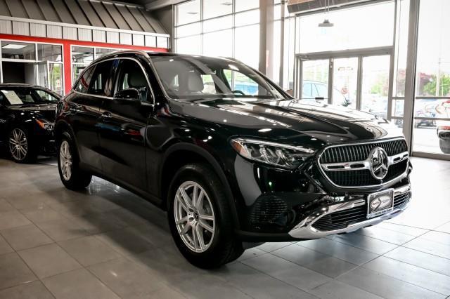 Mercedes-Benz GLC-Class  2023