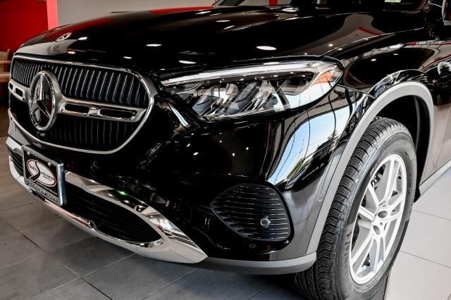Mercedes-Benz GLC-Class  2023