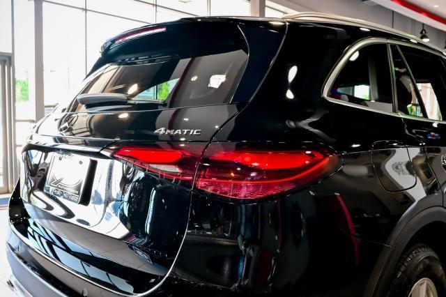 Mercedes-Benz GLC-Class  2023