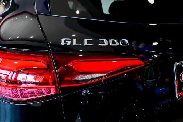 Mercedes-Benz GLC-Class  2023