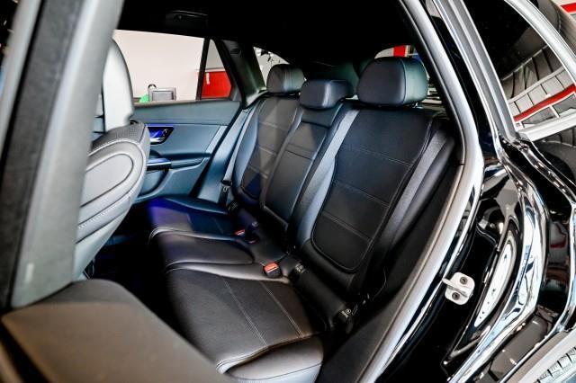 Mercedes-Benz GLC-Class  2023