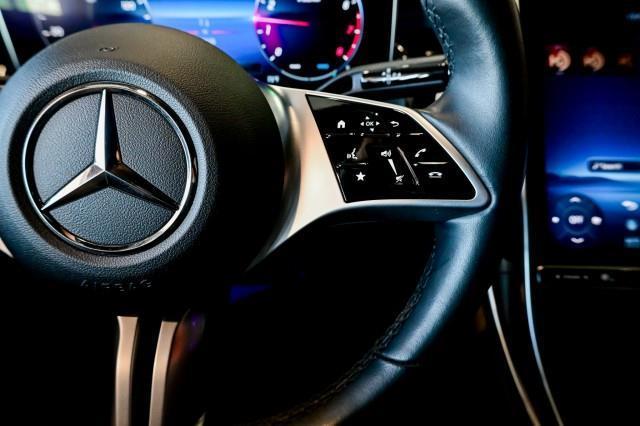 Mercedes-Benz GLC-Class  2023