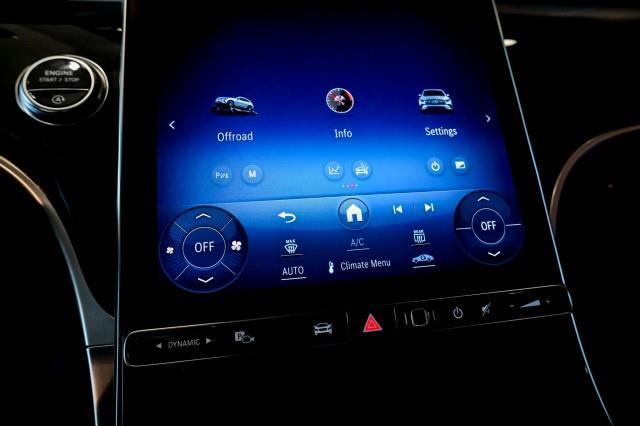 Mercedes-Benz GLC-Class  2023