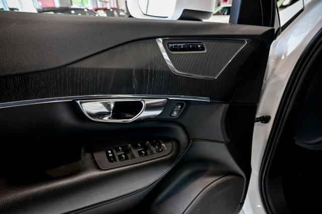 Volvo XC90  2020