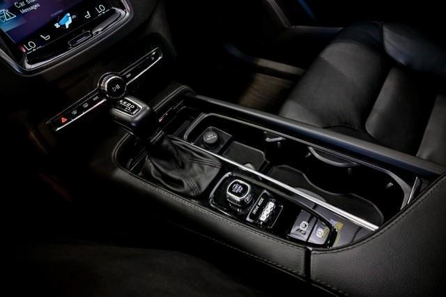 Volvo XC90  2020