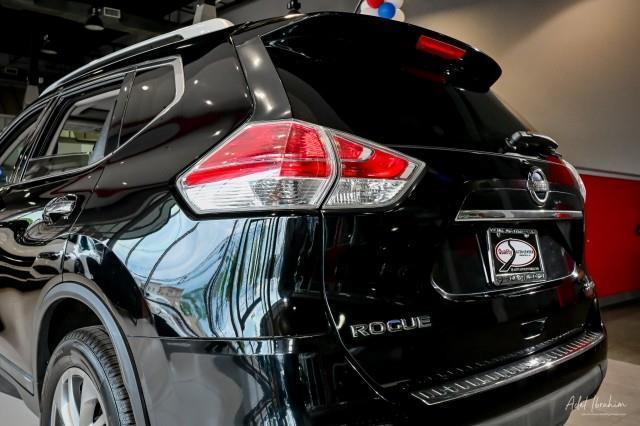 Nissan Rogue  2015