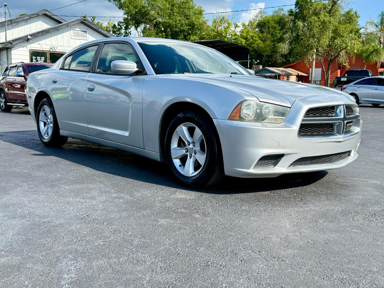 Dodge Charger SE 2012