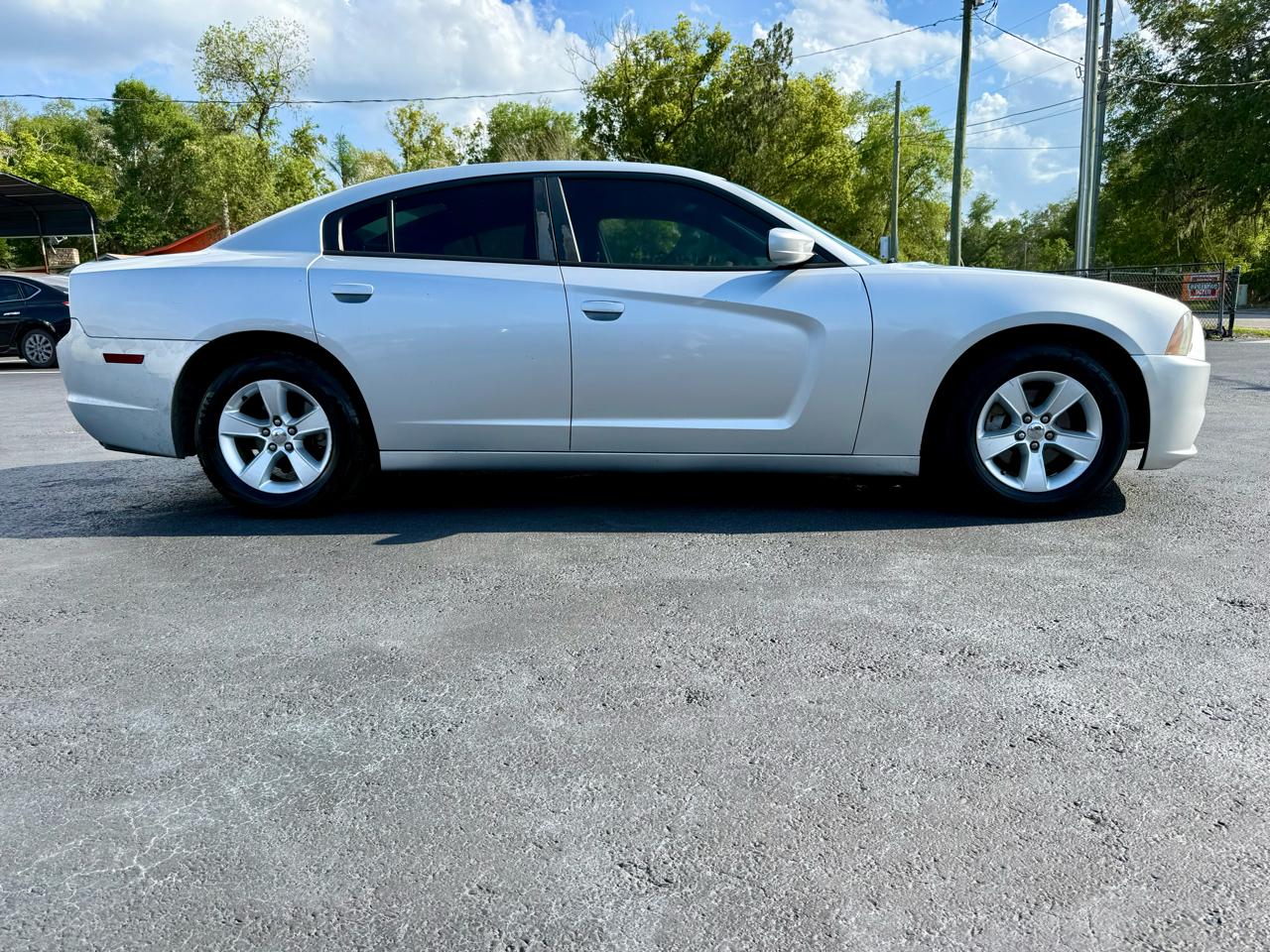 Dodge Charger SE 2012