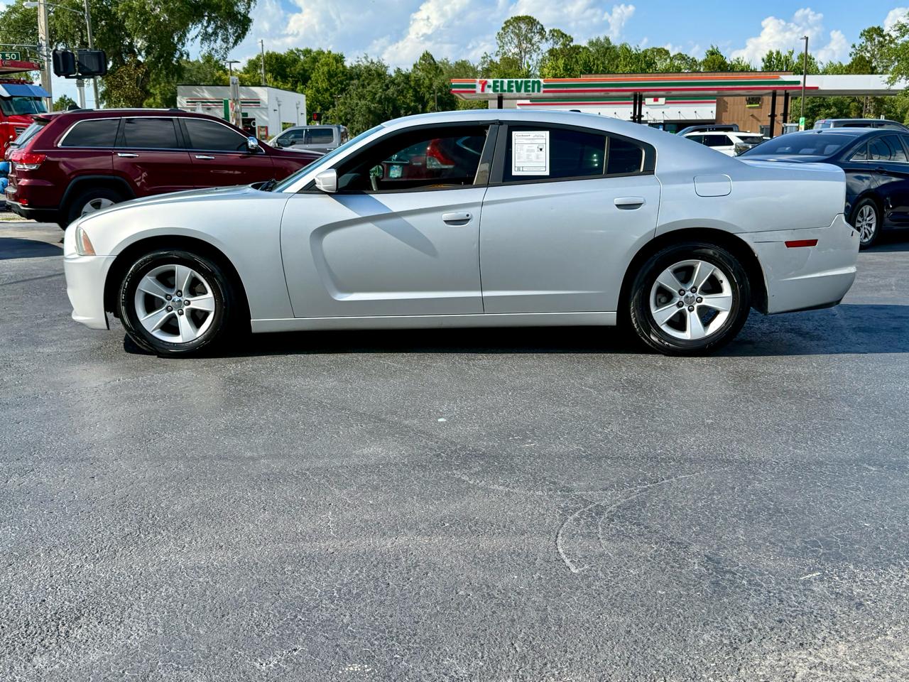 Dodge Charger SE 2012