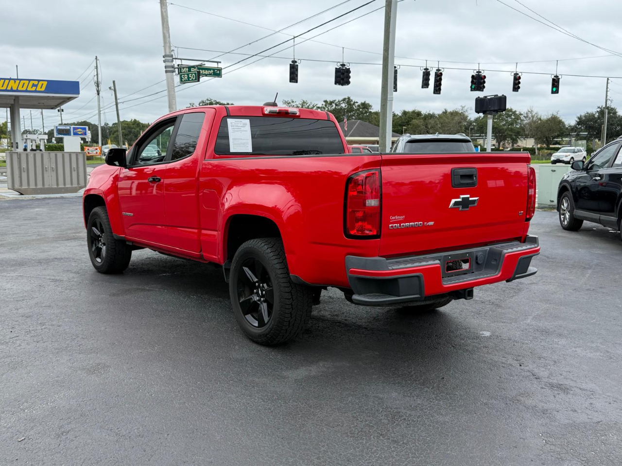 2017 Chevrolet Colorado LT photo 4