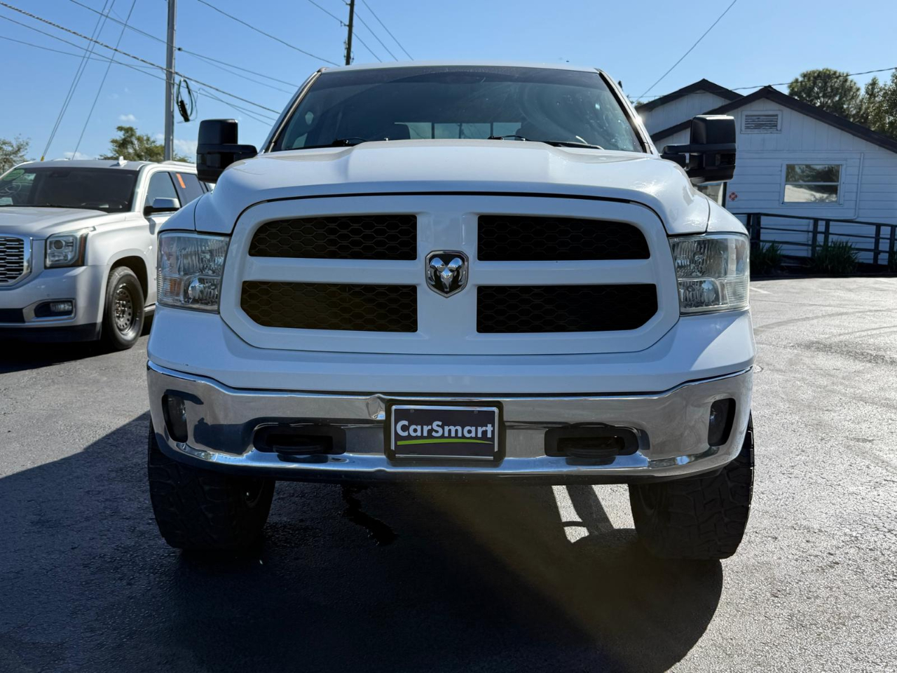 RAM 1500 4WD Crew Cab 140.5" Outdoorsman 2017