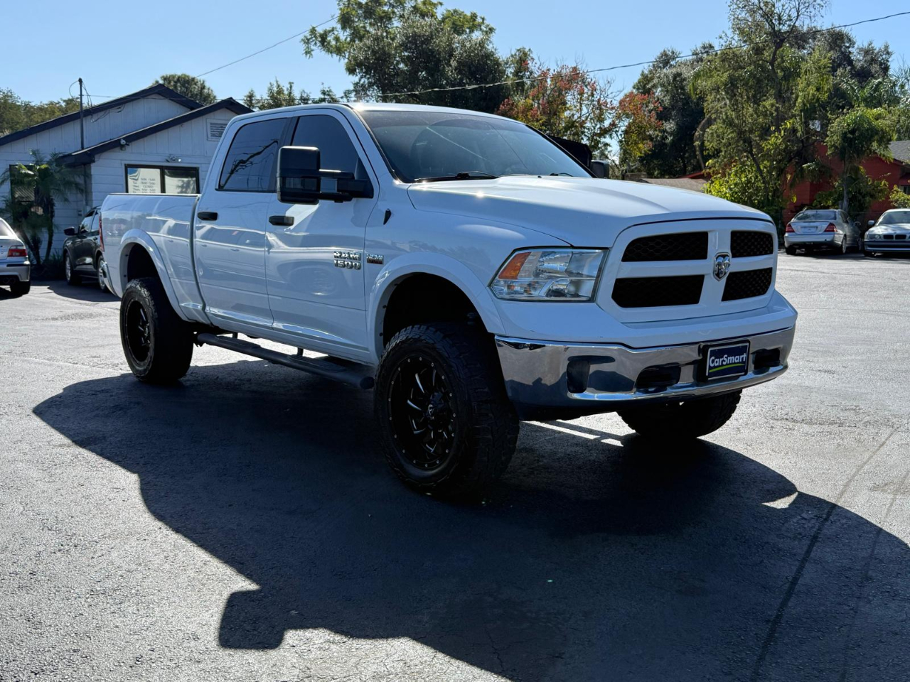 RAM 1500 4WD Crew Cab 140.5" Outdoorsman 2017