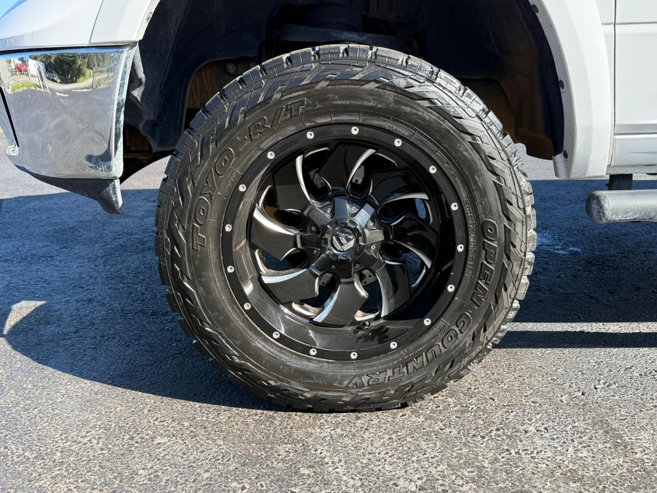 RAM 1500 4WD Crew Cab 140.5" Outdoorsman 2017