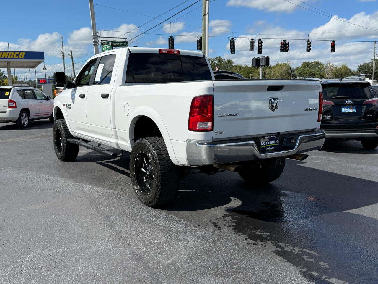 RAM 1500 4WD Crew Cab 140.5" Outdoorsman 2017
