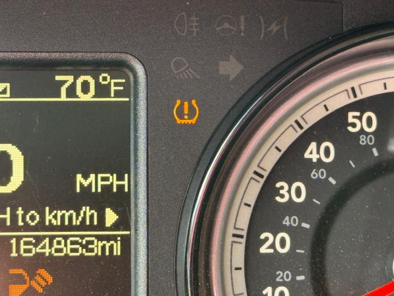 RAM 1500 4WD Crew Cab 140.5" Outdoorsman 2017