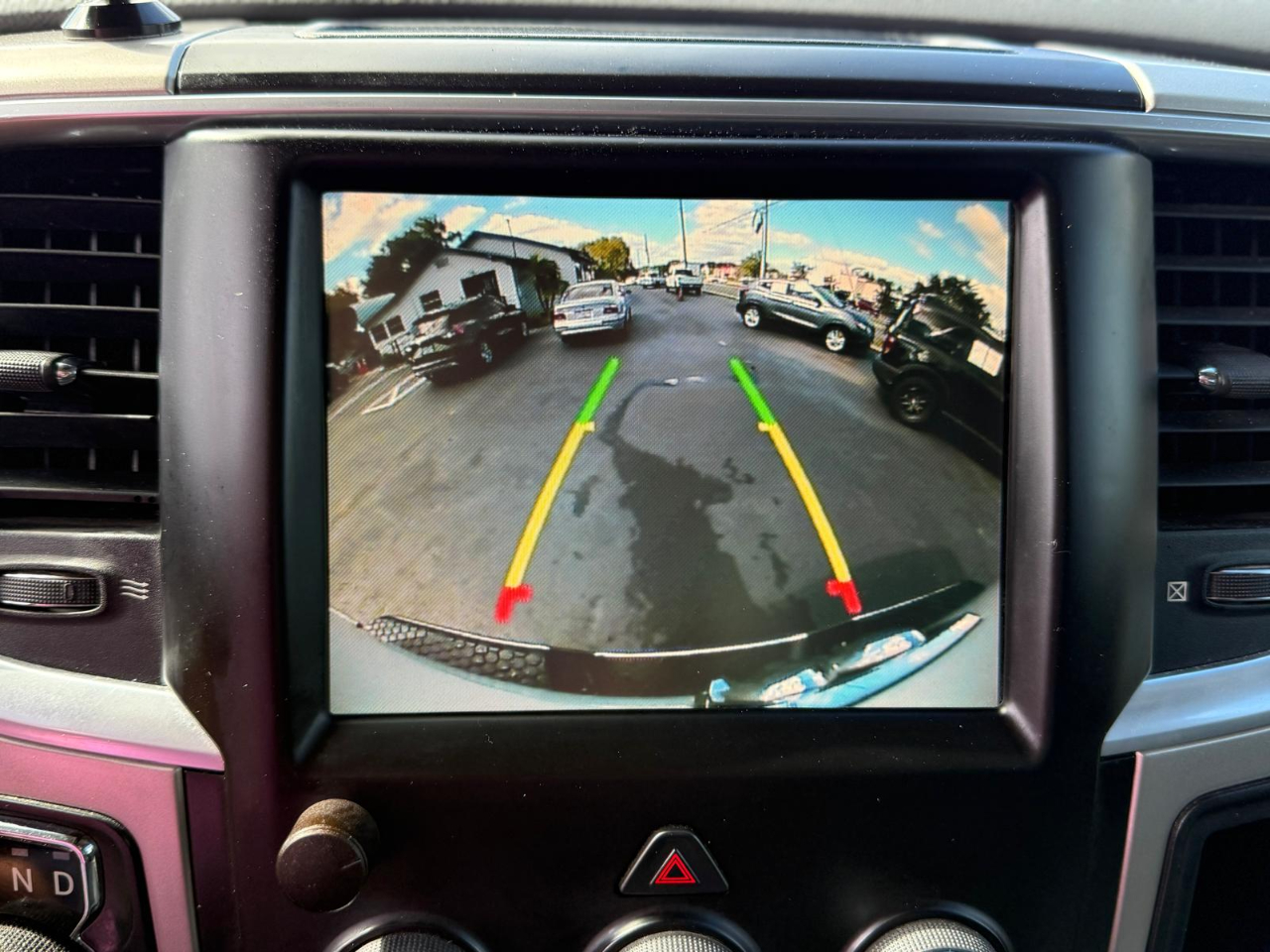 RAM 1500 4WD Crew Cab 140.5" Outdoorsman 2017