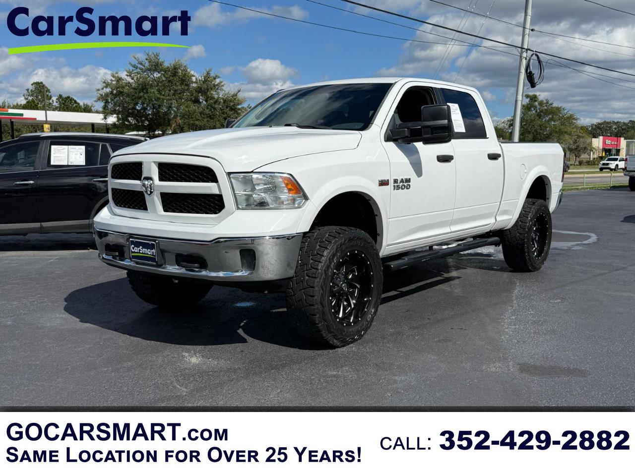RAM 1500 4WD Crew Cab 140.5" Outdoorsman 2017