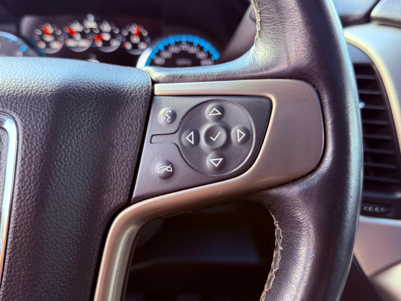 GMC Yukon XL Denali 4WD 2019