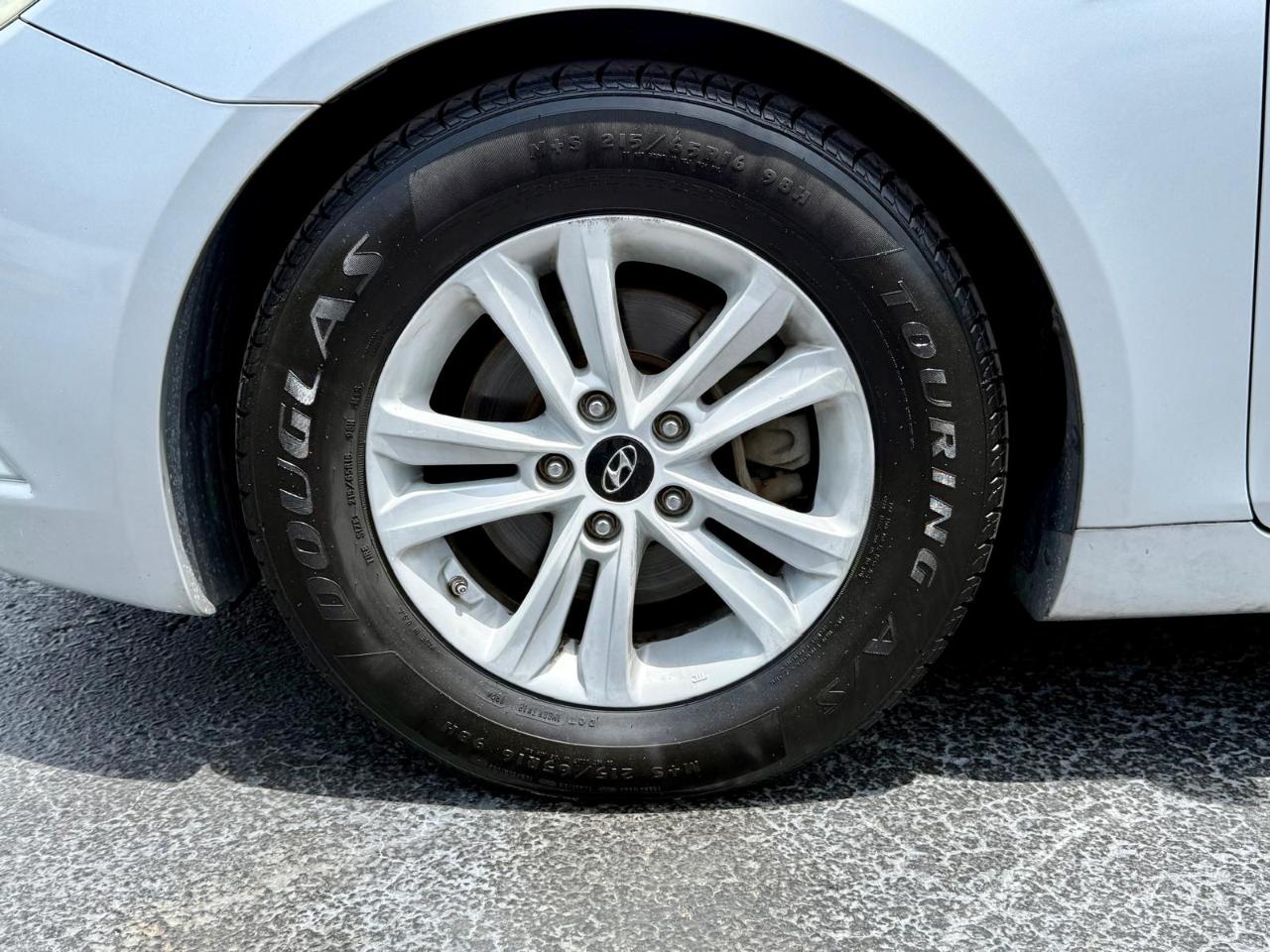 Hyundai Sonata GLS 4D Sedan 2.4 2012