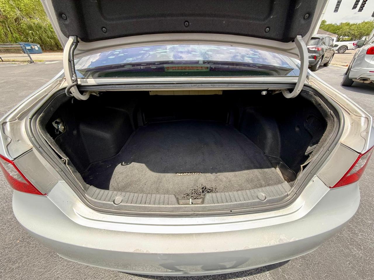 Hyundai Sonata GLS 4D Sedan 2.4 2012