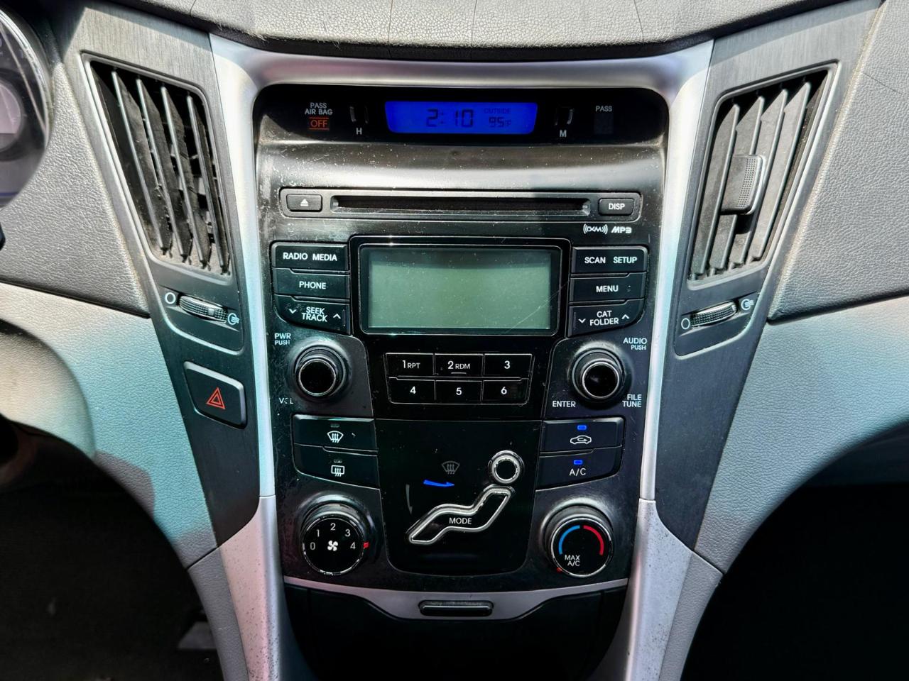 Hyundai Sonata GLS 4D Sedan 2.4 2012