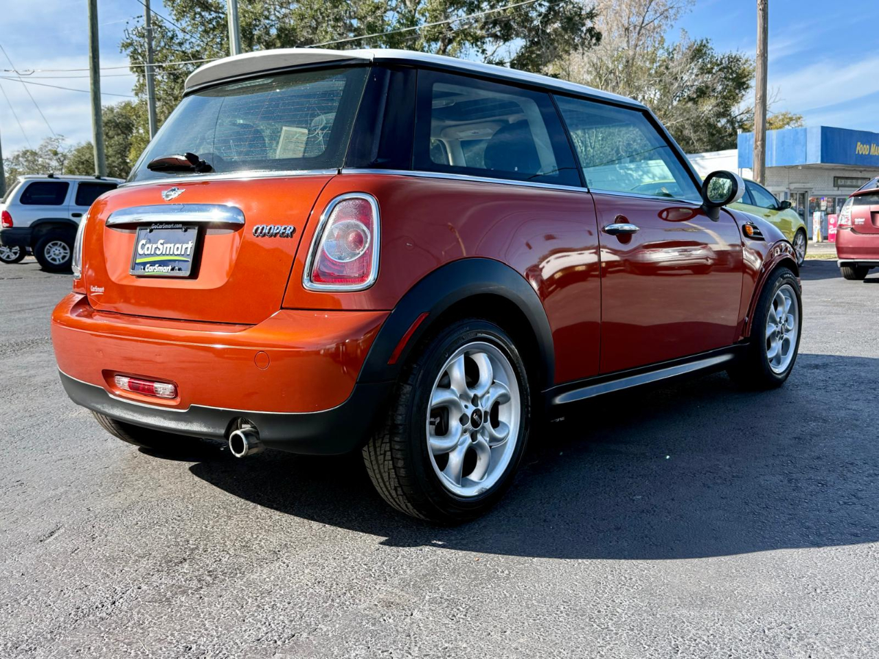 MINI Cooper Base 2D Hatchback 2012