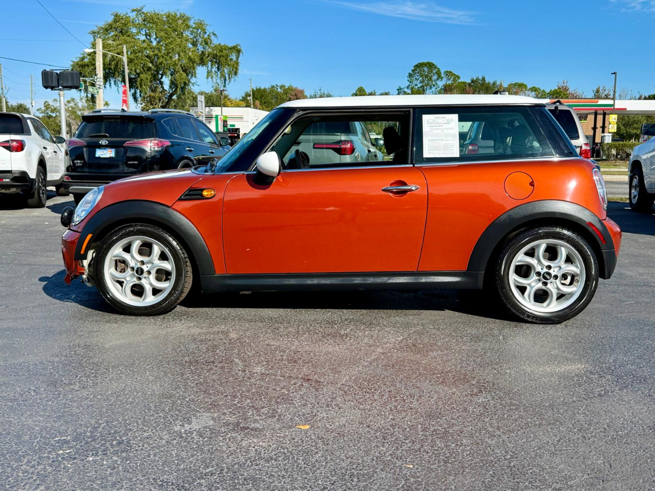 MINI Cooper Base 2D Hatchback 2012