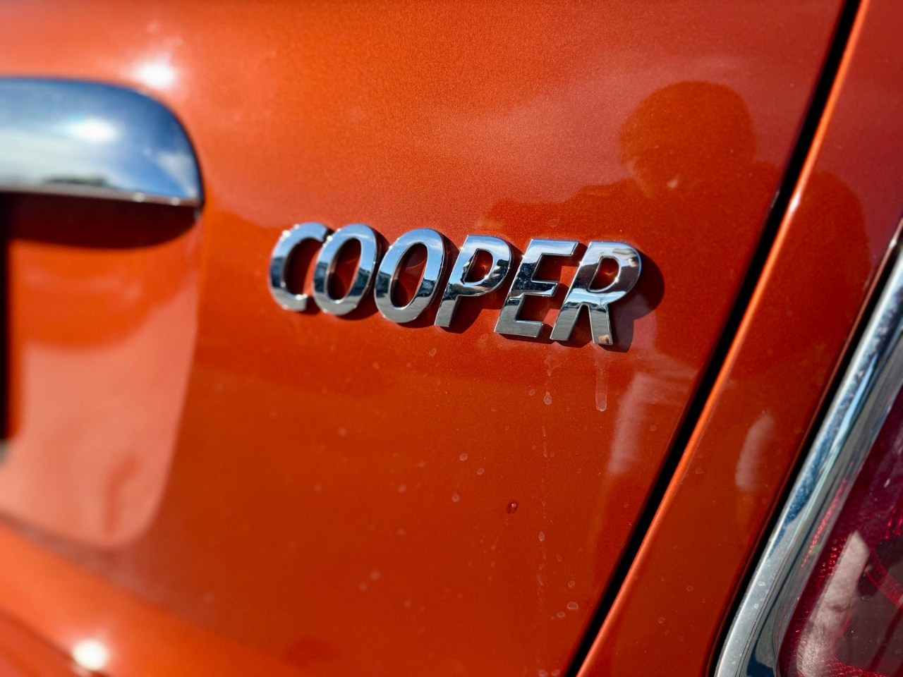 MINI Cooper Base 2D Hatchback 2012