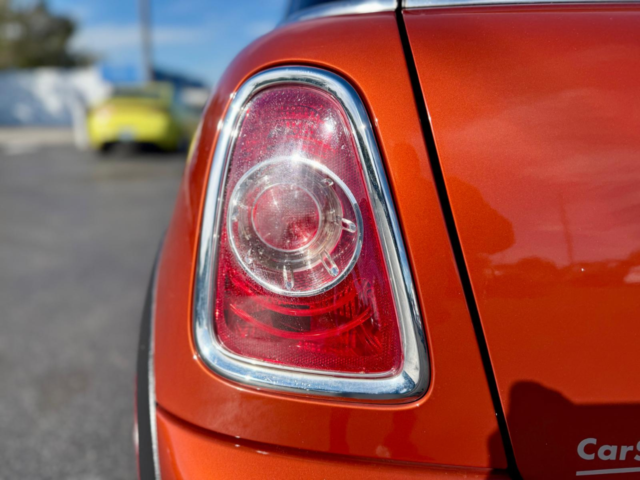 MINI Cooper Base 2D Hatchback 2012