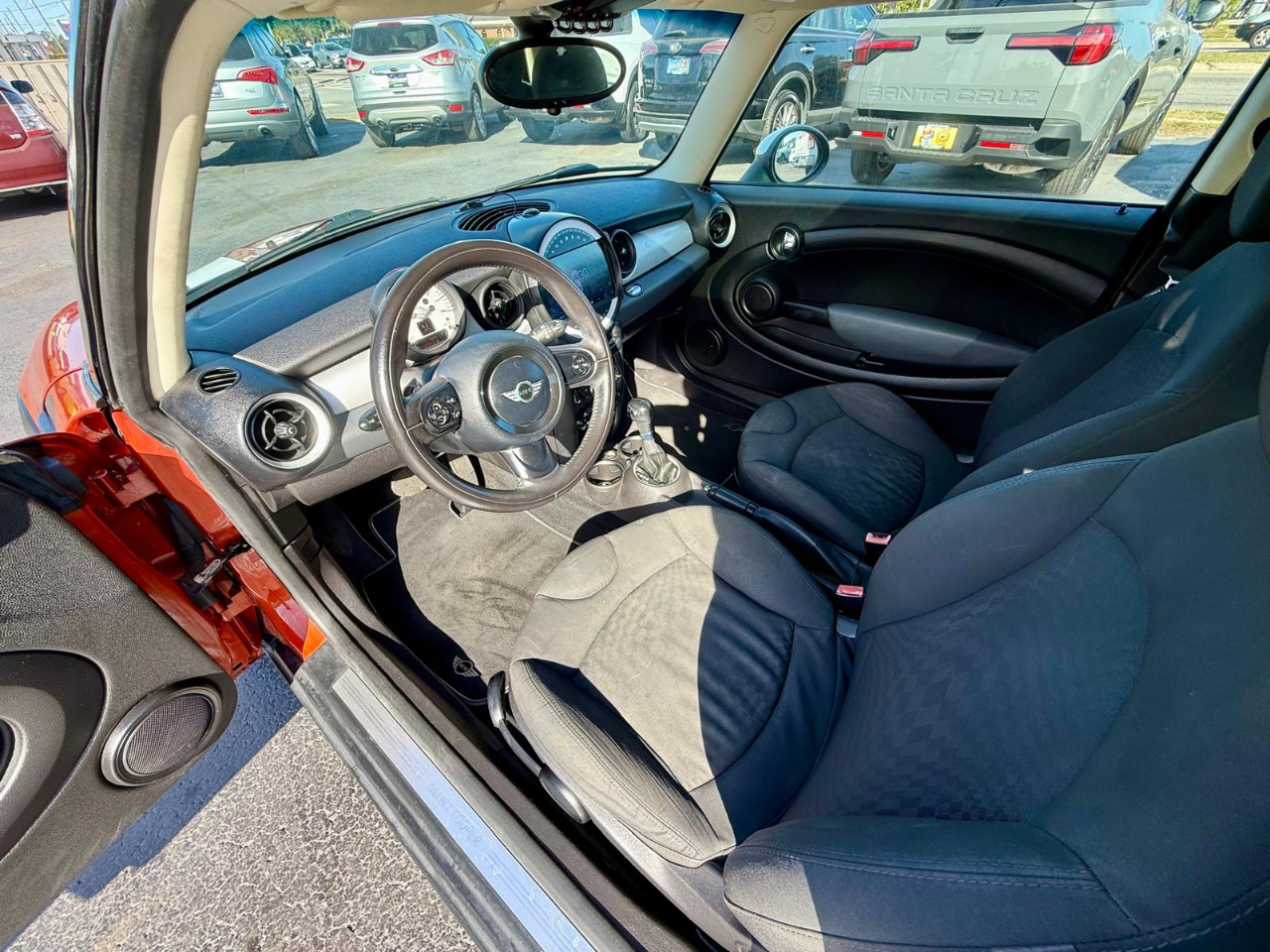 MINI Cooper Base 2D Hatchback 2012