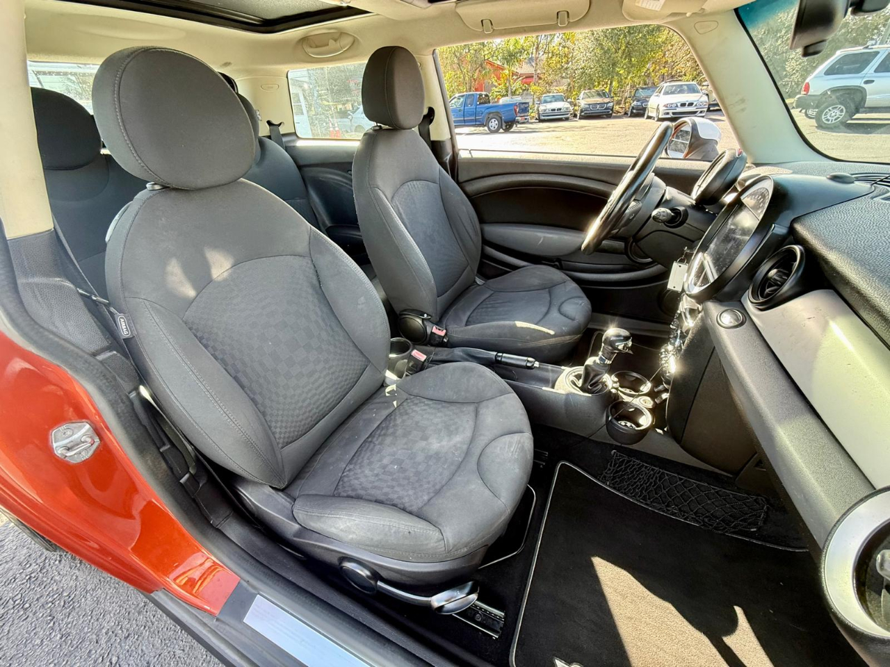 MINI Cooper Base 2D Hatchback 2012