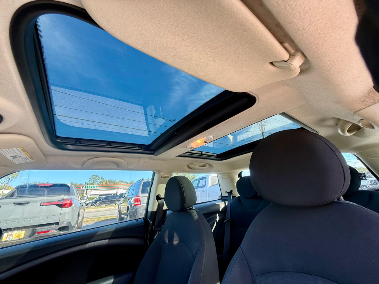 MINI Cooper Base 2D Hatchback 2012