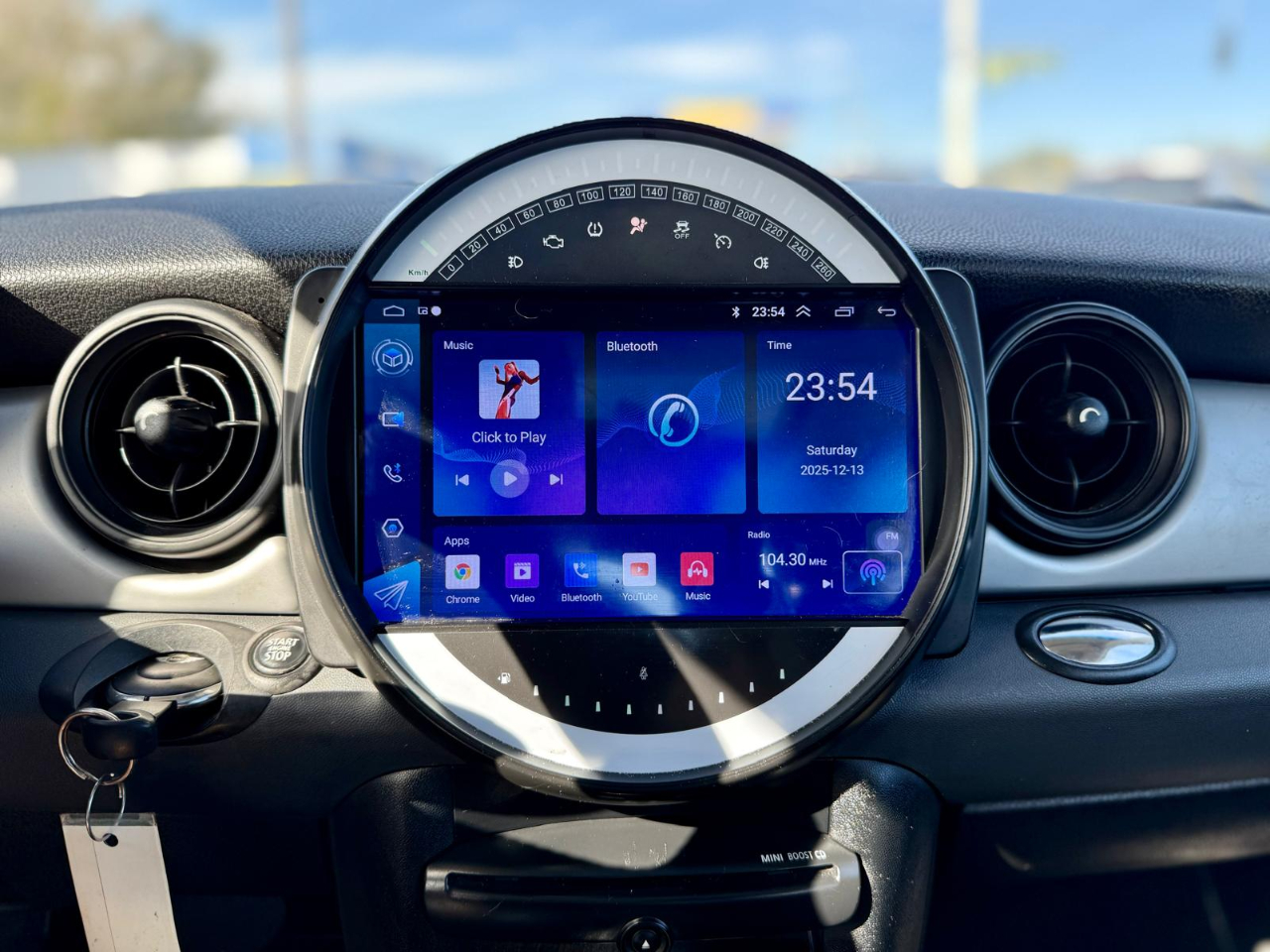 MINI Cooper Base 2D Hatchback 2012