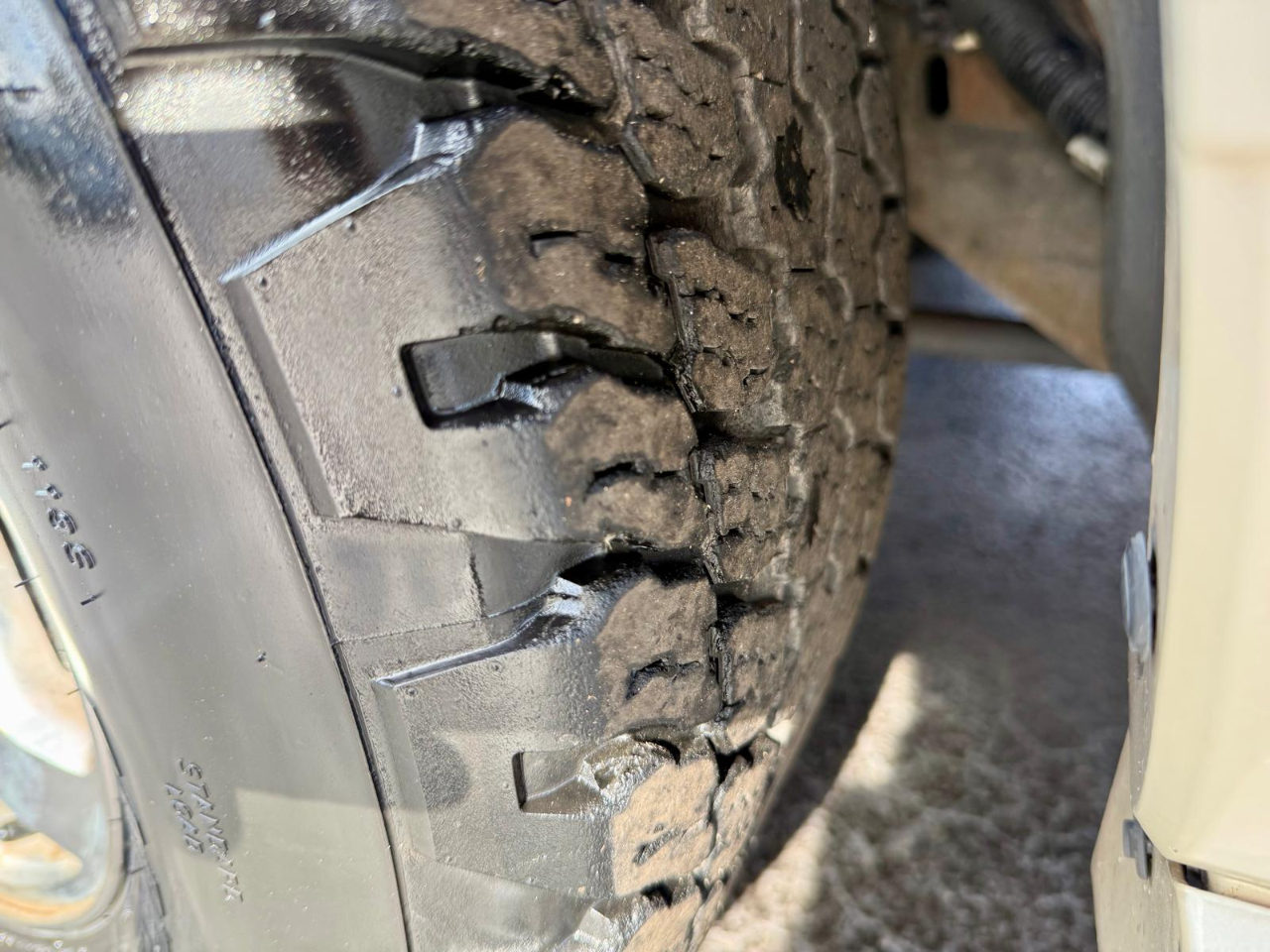 Cadillac Escalade 2WD 2003